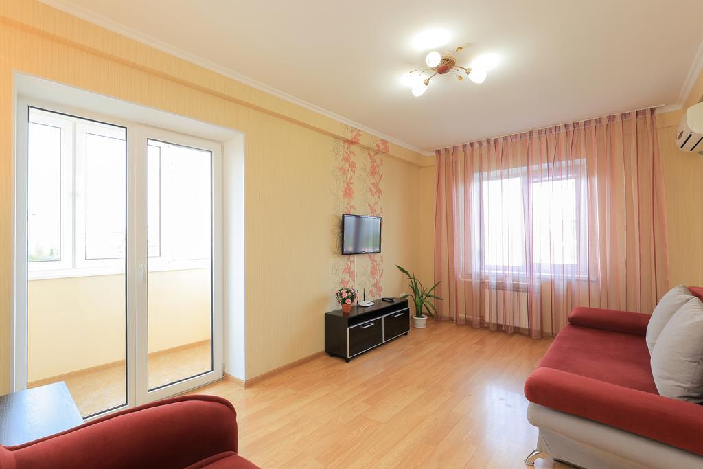 Apartment On Obolonskiy Prospect 12 Київ Екстер'єр фото