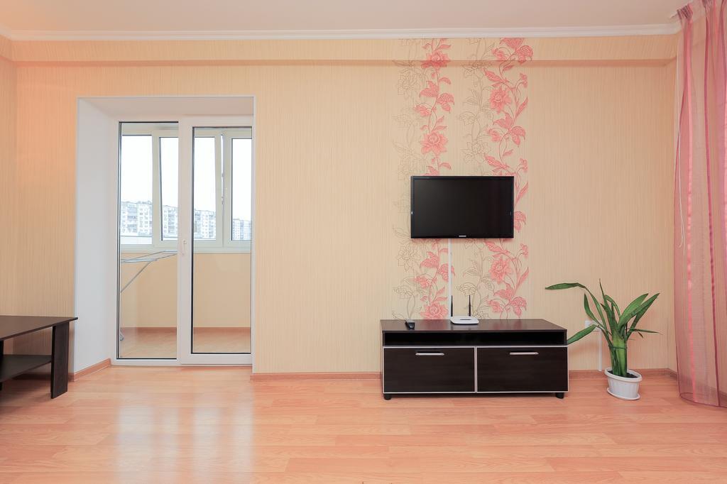 Apartment On Obolonskiy Prospect 12 Київ Екстер'єр фото